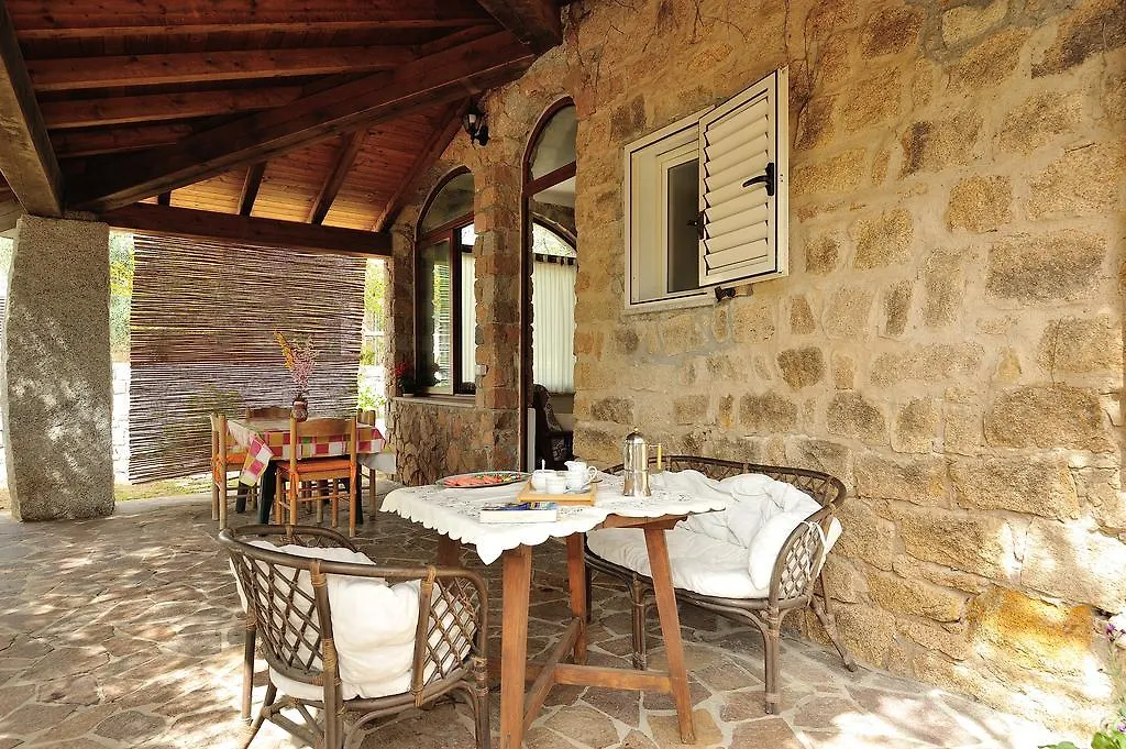Villa Cabras Santa Maria Navarrese Apartment